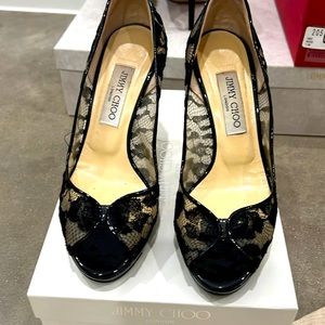 Jimmy Choo Belgio lace/patent leather black pumps size 8